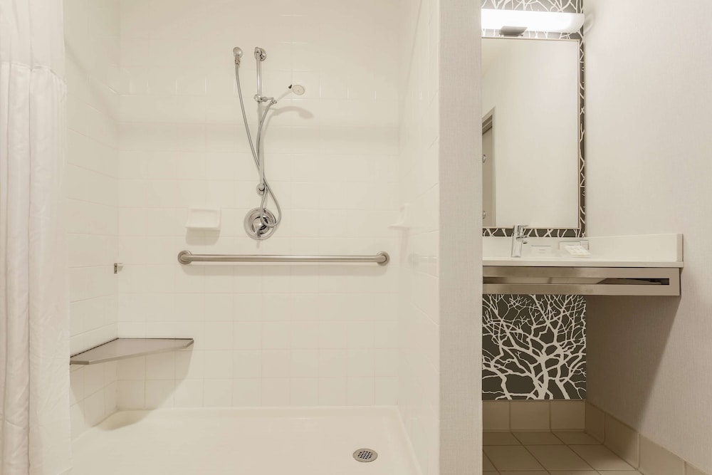 Hilton Garden Inn Cleveland Twinsburg - photo 31