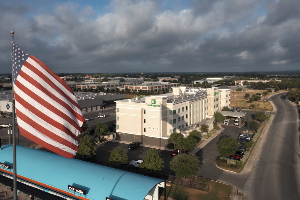 Holiday Inn & Suites San Antonio Northwest by IHG - photo 37