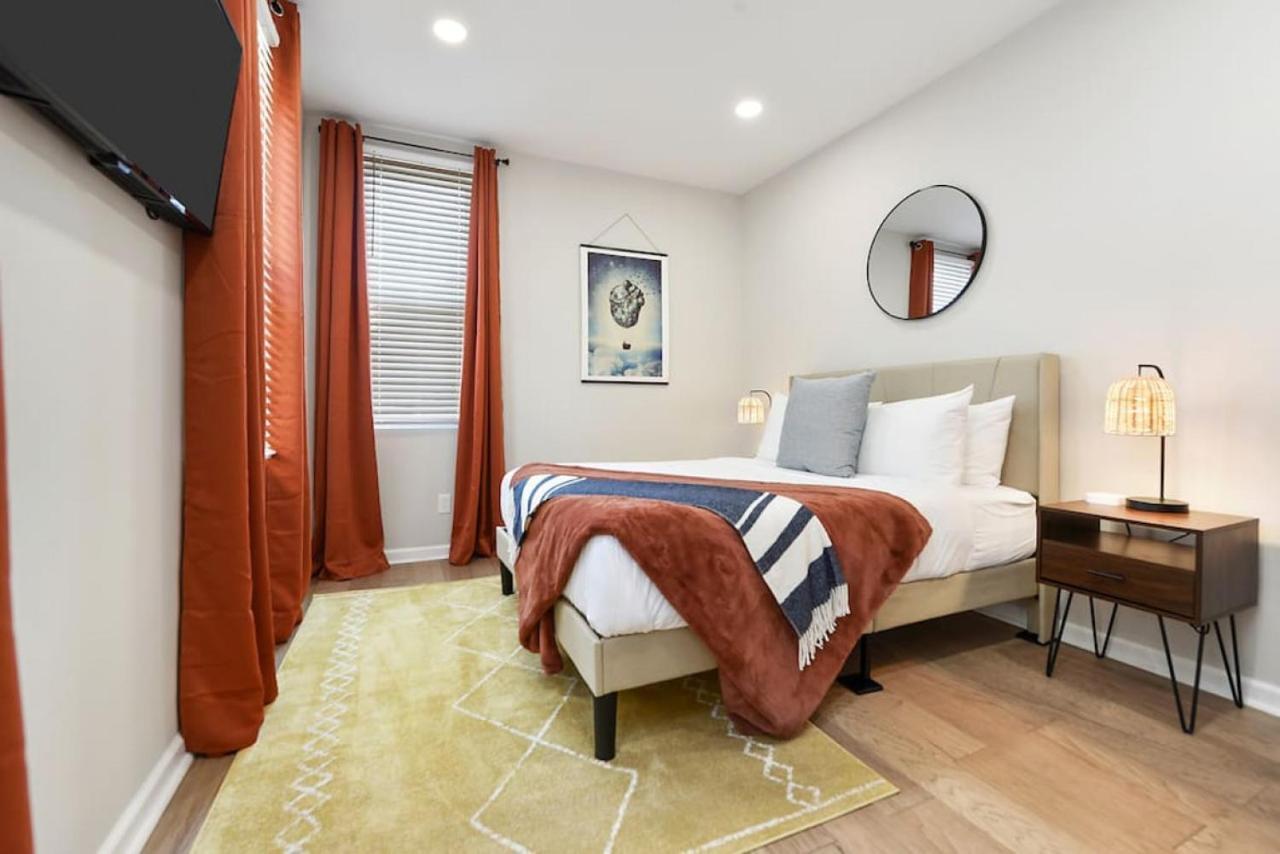 HostWise Stays The Peralta Brand New Great Kitchen Theater Room in Pittsburgh, United States