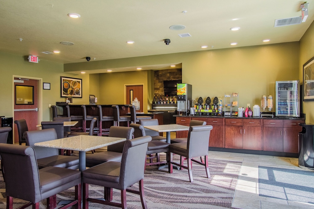 Cobblestone Hotel & Suites Orrville - photo 39