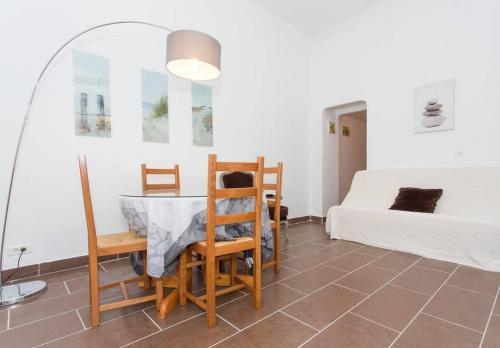 A 5' de la Plage - carbon neutral hotel in Cannes