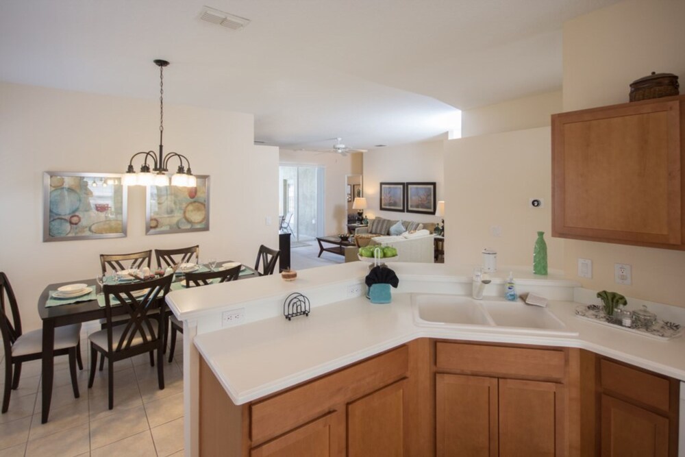 The Shire at West Haven 104 Davenport — 4-Star Luxury Hotel in Davenport, United States