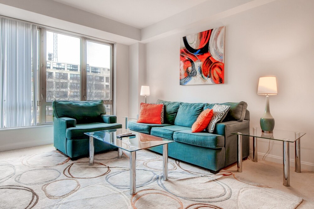 Global Luxury Suites at Kendall Square - photo 24