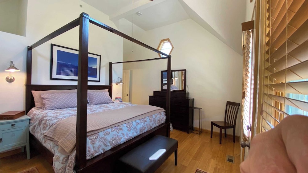 Woodside Getaway by Avantstay Character Home Close To Park City Resort w Hot Tub - photo 15