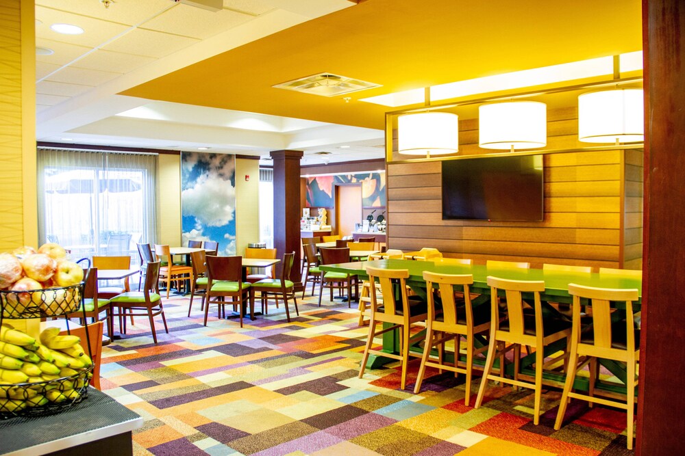 Fairfield Inn & Suites Fort Walton Beach Eglin AFB - photo 17