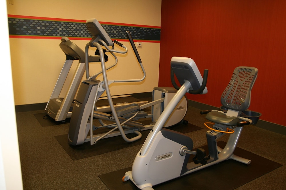Hampton Inn Pine Grove - photo 42