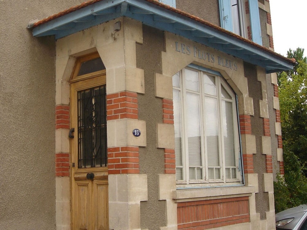 Les Flots Bleus — hotel in Andernos-Les-Bains