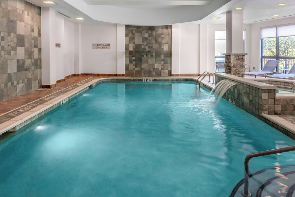 Courtyard by Marriott Pittsburgh Greensburg - photo 21