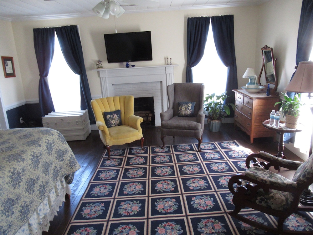 Carrier Houses B&B - photo 22