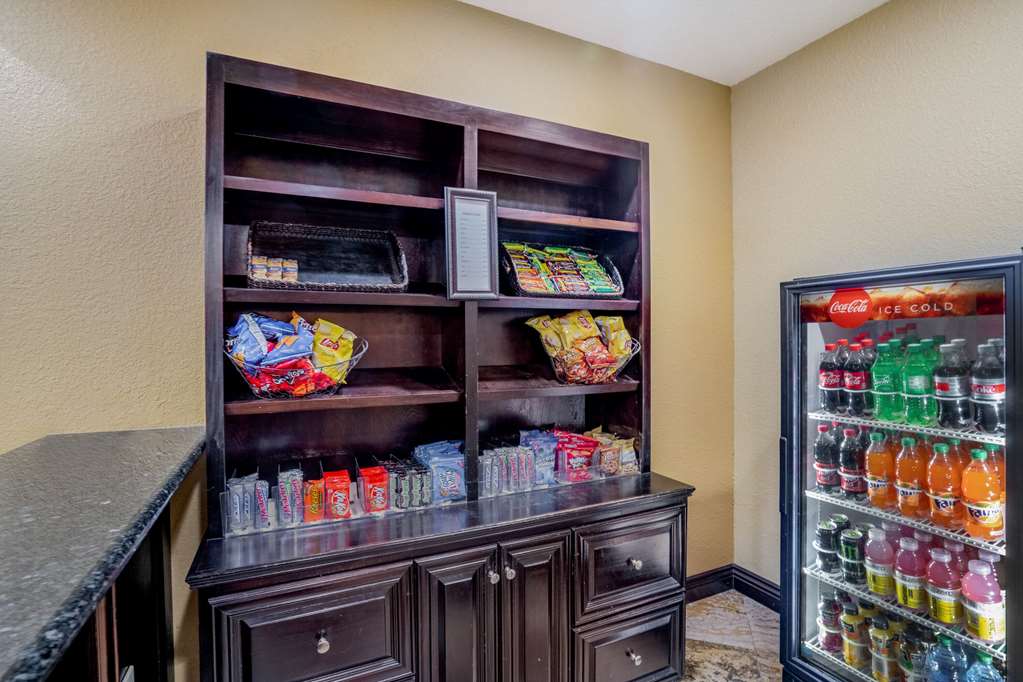 La Quinta Inn & Suites by Wyndham Vicksburg - photo 33