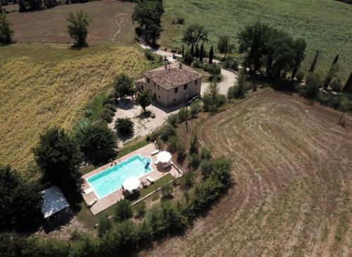 Esclusivo Casale Etrusco Con Piscina E Zona Relax 21556034 — Todi
