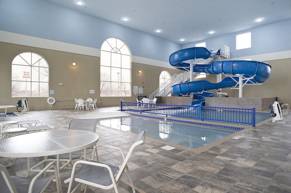 Garner Hotel Brookings by IHG - photo 16