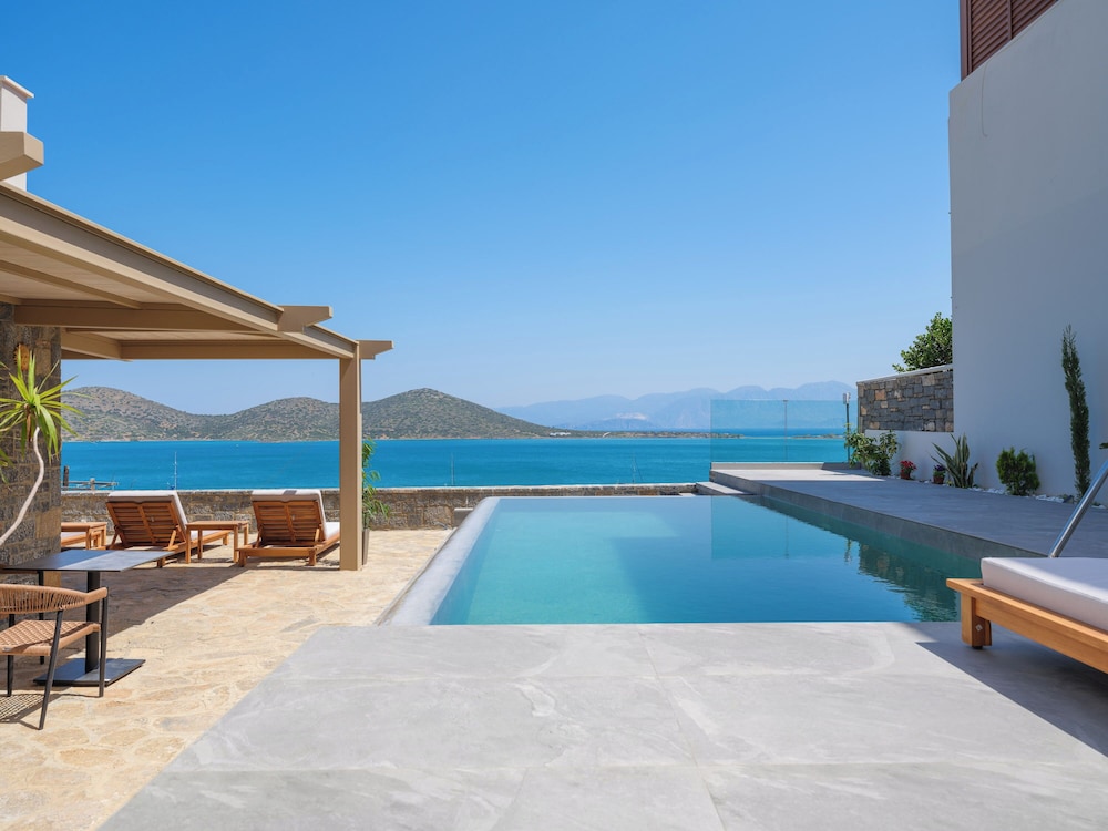 Eos Whisper — 4-Star Luxury Hotel in Agios Nikolaos, Greece