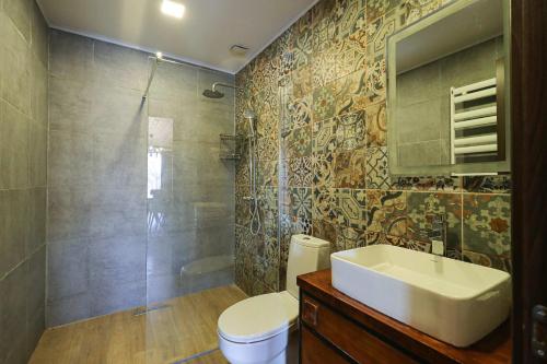 3BR apt w huge terrace & magnificent views