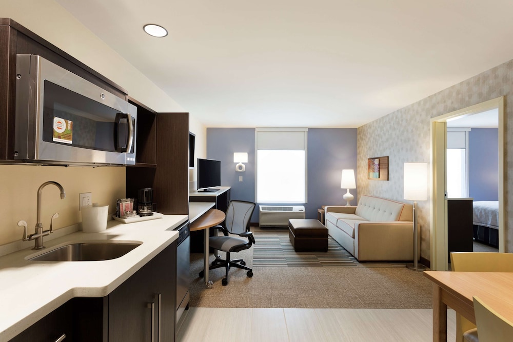 Home2 Suites by Hilton Midland - photo 8
