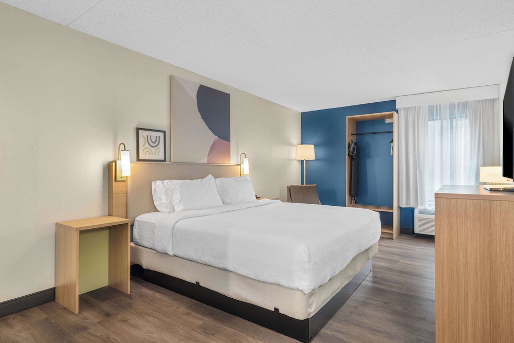 Spark by Hilton Colorado Springs I 25 Central - photo 13