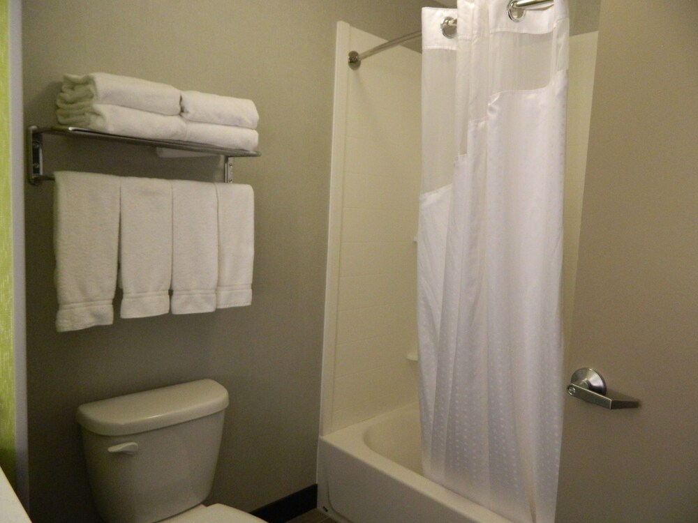 Holiday Inn Express & Suites Shippensburg by IHG - photo 38