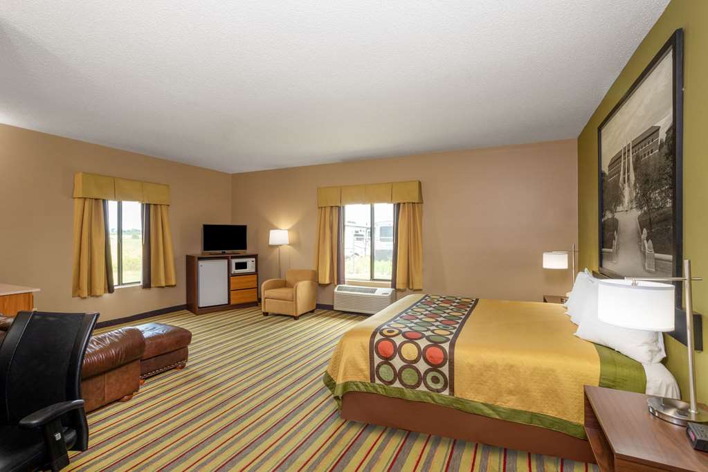 Super 8 by Wyndham Goshen - photo 13
