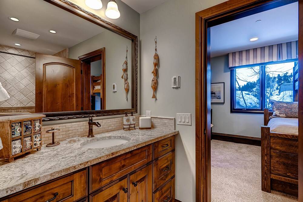 Highlands Slopeside by East West Hospitality - photo 332