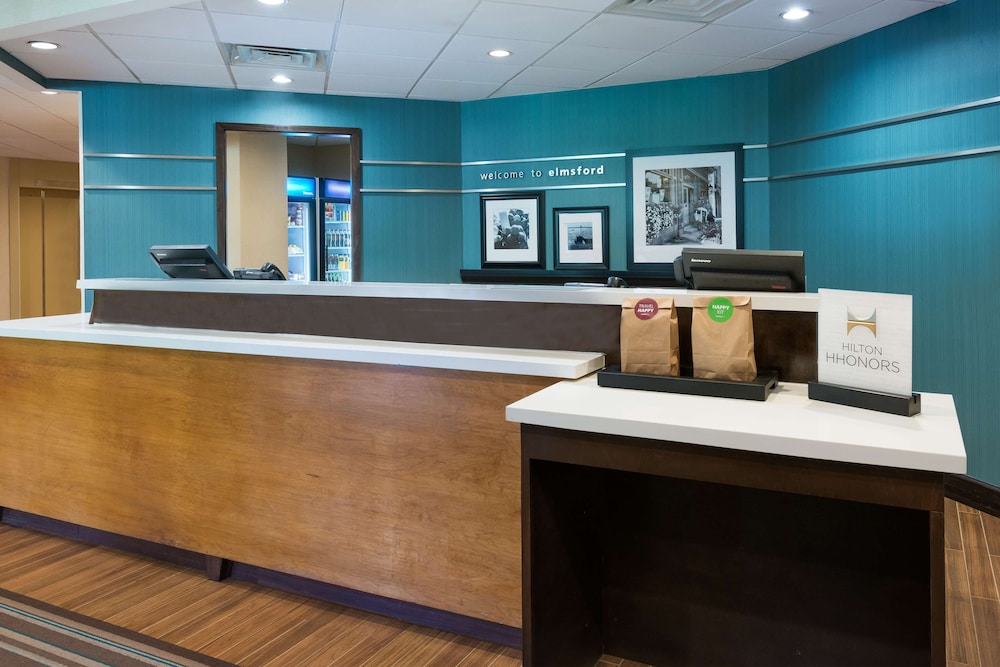 Hampton Inn White Plains Tarrytown - photo 2