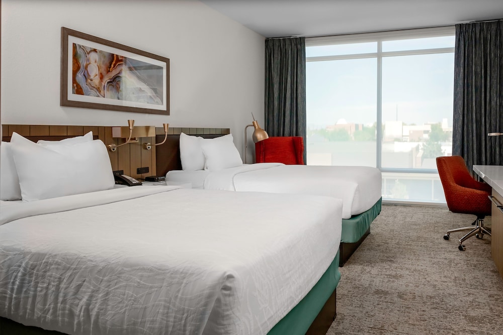 Hilton Garden Inn Chandler Downtown - photo 8