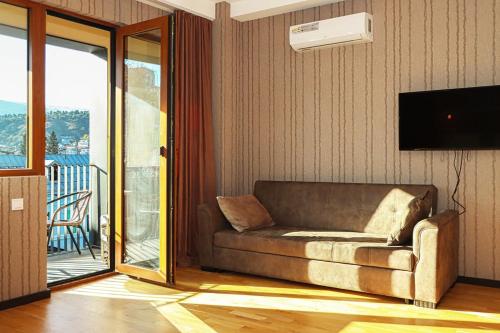 Stylish Studio in Old Tbilisi By Wehost