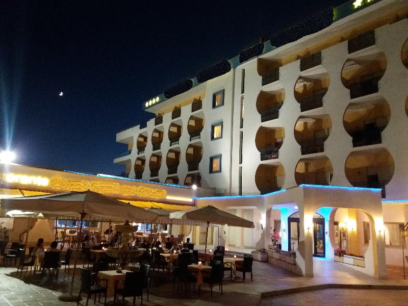 Grand Hotel Dei Cesari — 4-Star Luxury Hotel in Anzio, Italy