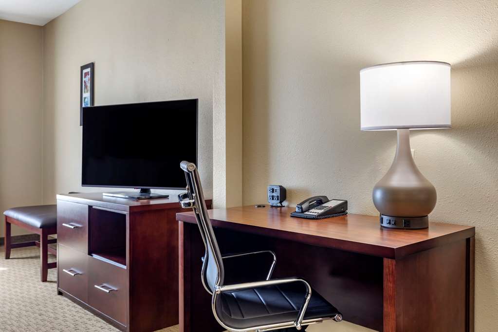 Comfort Suites Waco Near University Area - photo 15