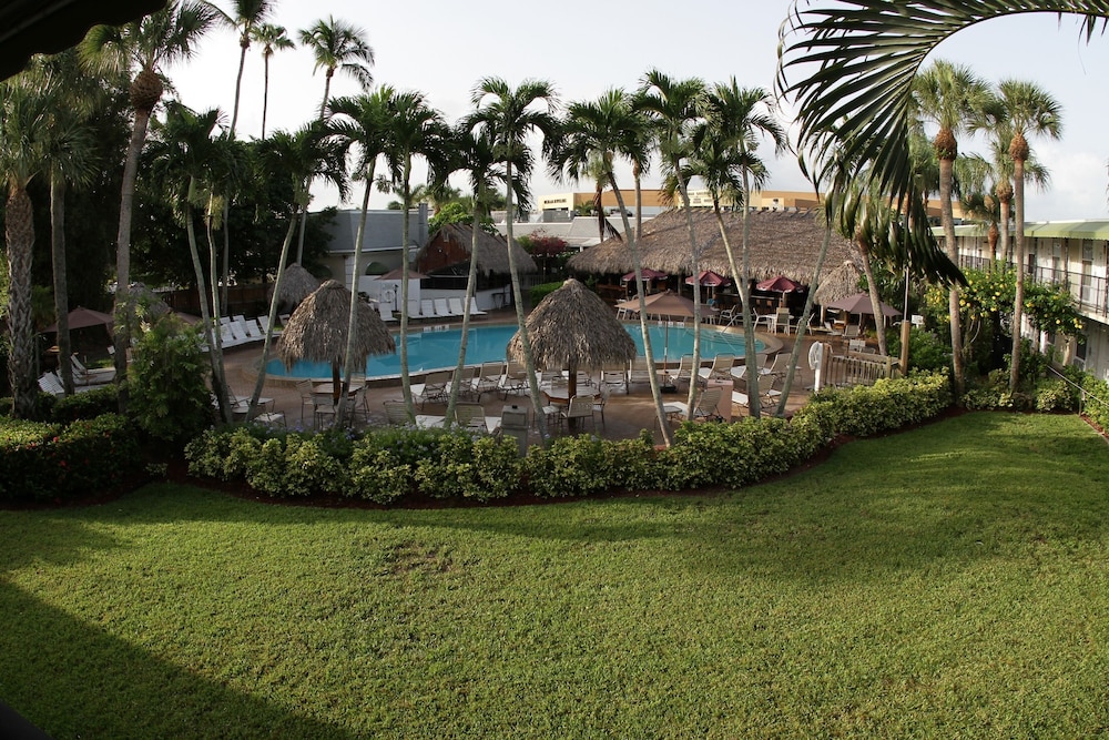 Gulfcoast Inn Naples - photo 32