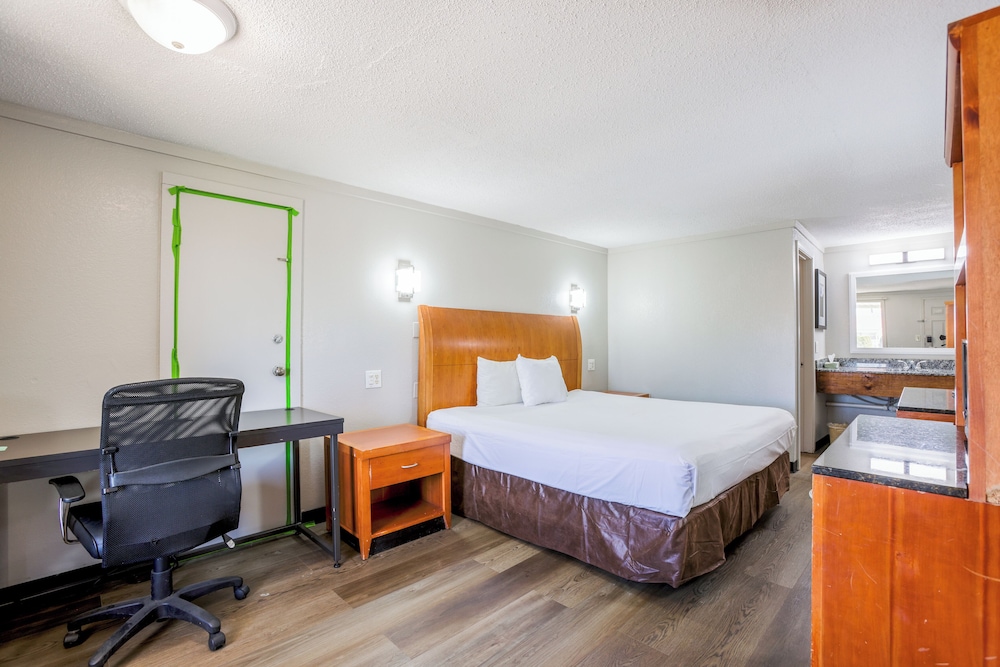 Cozy Garden Inn By OYO Hwy 40 Richmond - photo 19