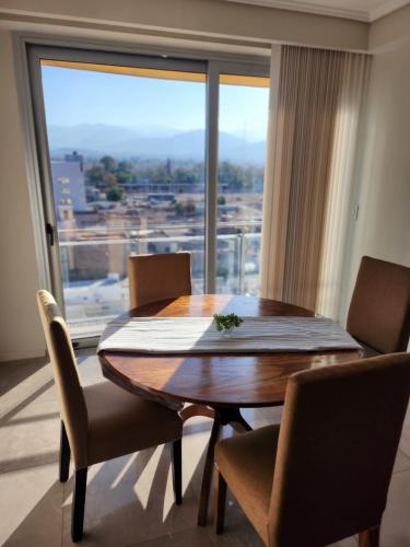 Apartamento céntrico con las mejores vistas de Mendoza — 4-Star Luxury Hotel in Mendoza, Argentina