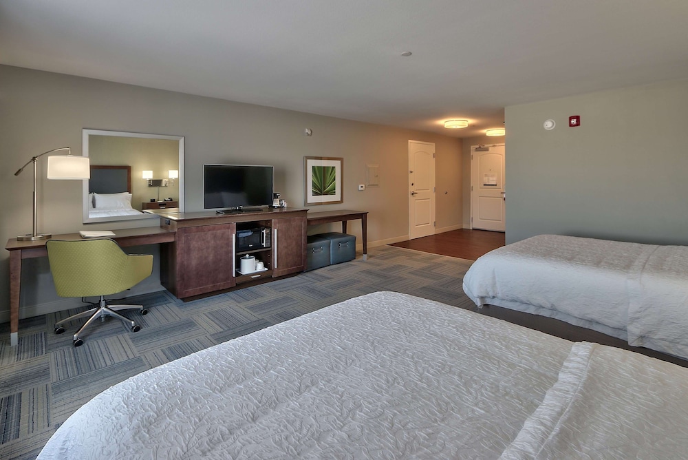 Hampton Inn & Suites Las Cruces I 10 - photo 13