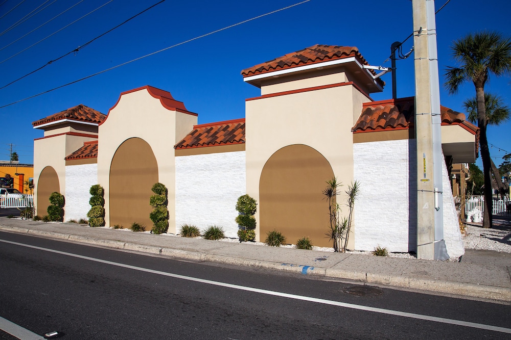 Bayview Plaza Waterfront Resort - photo 65