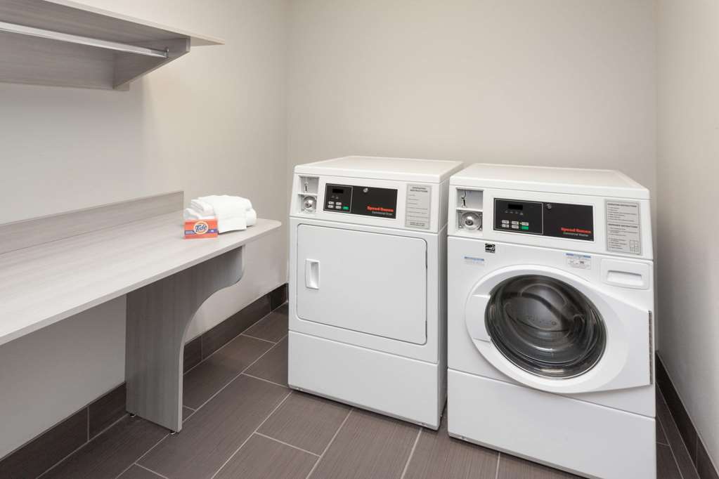 Microtel Inn & Suites by Wyndham West Fargo Medical Center - photo 14
