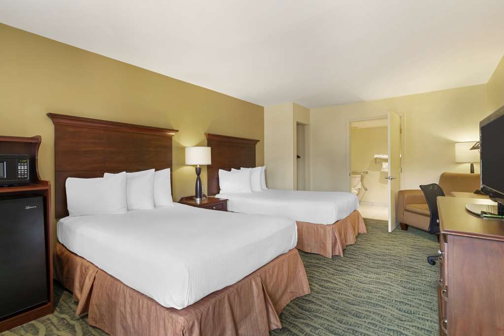 Best Western McAllen Medical Center - photo 10