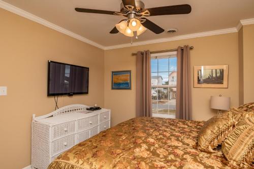 A Beach Music Paradise Too by Oak Island Accommodations - photo 27