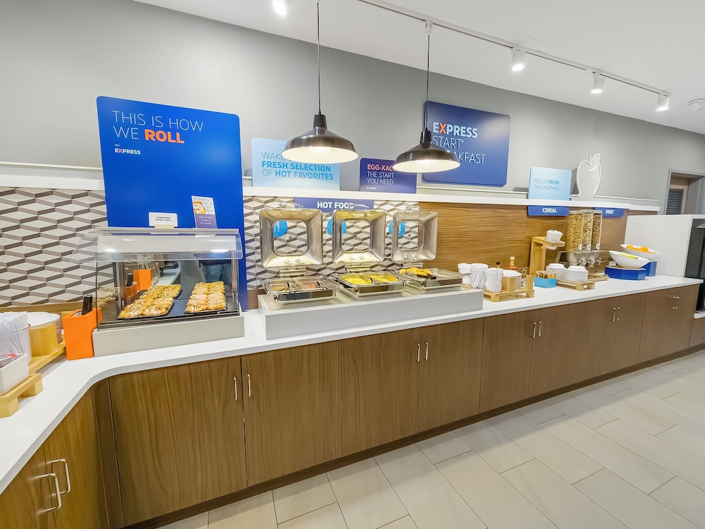 Holiday Inn Express Salt Lake City South Midvale by IHG - photo 45