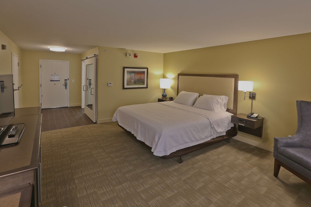 Hampton Inn Billings - photo 6