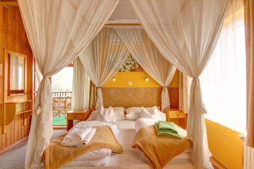 Kaktusz Villa Heviz — 4-Star Luxury Hotel in Heviz, Hungary