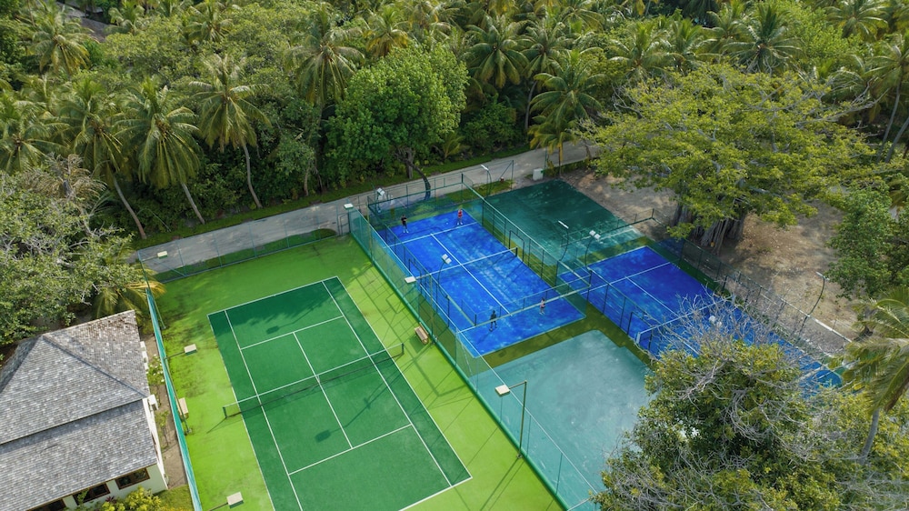 Tennis court
