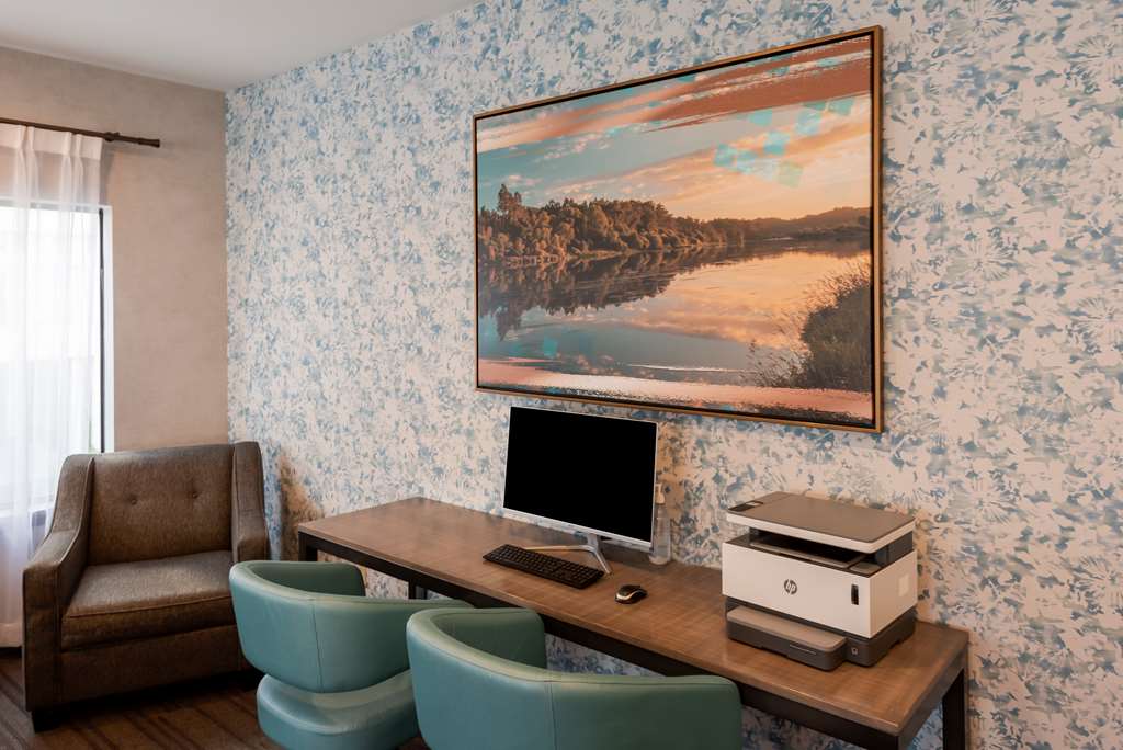 Best Western Fishkill Inn & Suites - photo 7