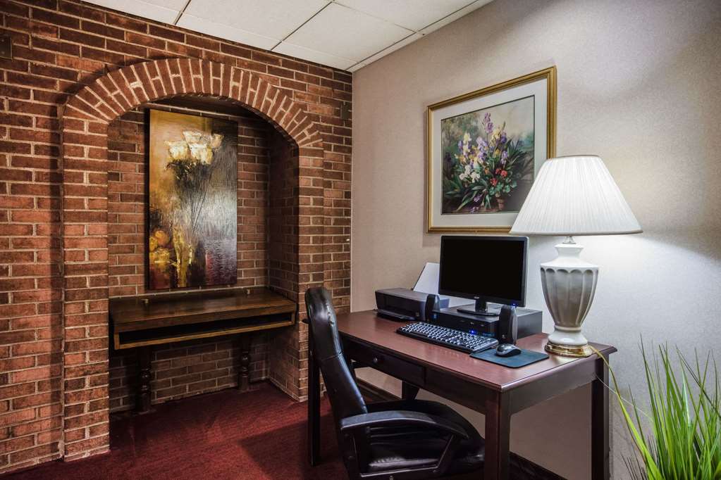 Ramada by Wyndham Ligonier - photo 28