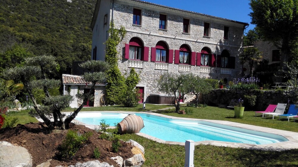 Le Domaine De Rochebelle — Sauve