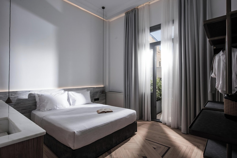 Vegga Suites — 4-Star Luxury Hotel in Irakleion, Greece