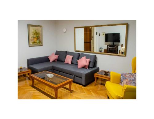 Roza's Apartment — 4-Star Luxury Hotel in Athens, Greece