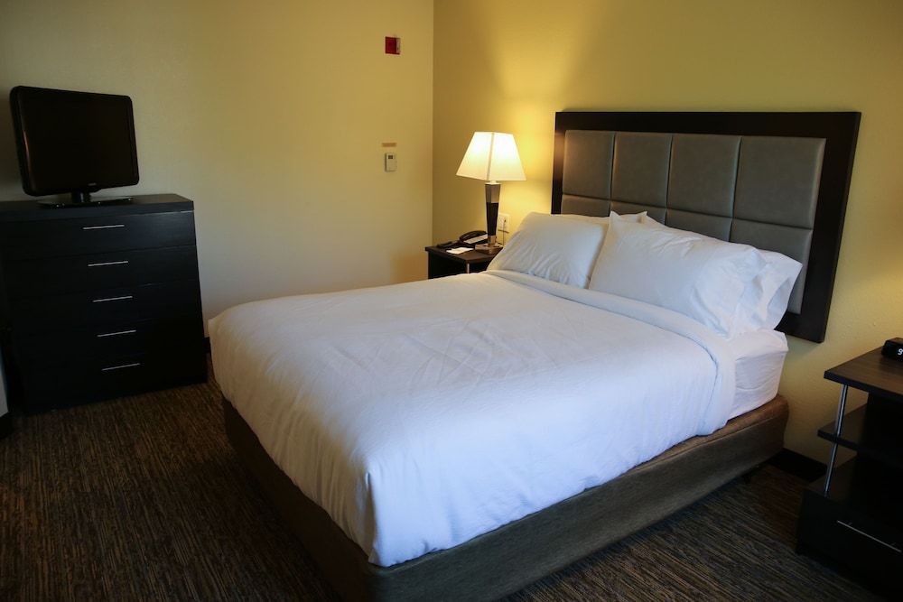 Candlewood Suites Portland Scarborough an IHG Hotel - photo 5