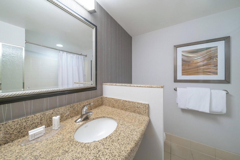 Courtyard by Marriott Salisbury - photo 21