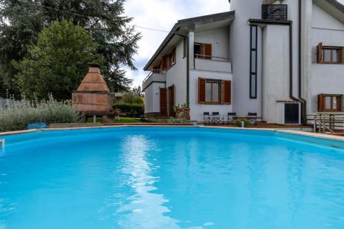 Villa Eleonora — 4-Star Luxury Hotel in Montaione, Italy