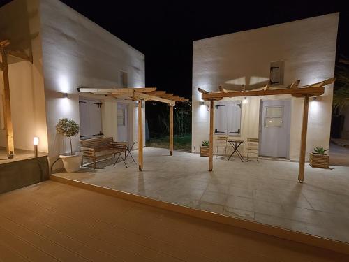 Ios Endless Blue Luxury Bungalows — Chora — photo 3