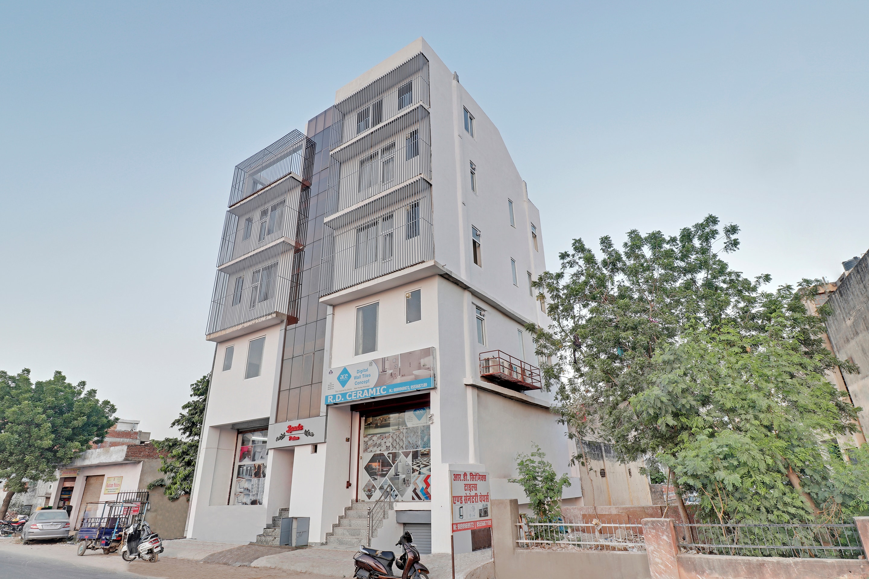 Hotel O The Royal Inn — 4-Star Luxury Hotel in Jaipur, India